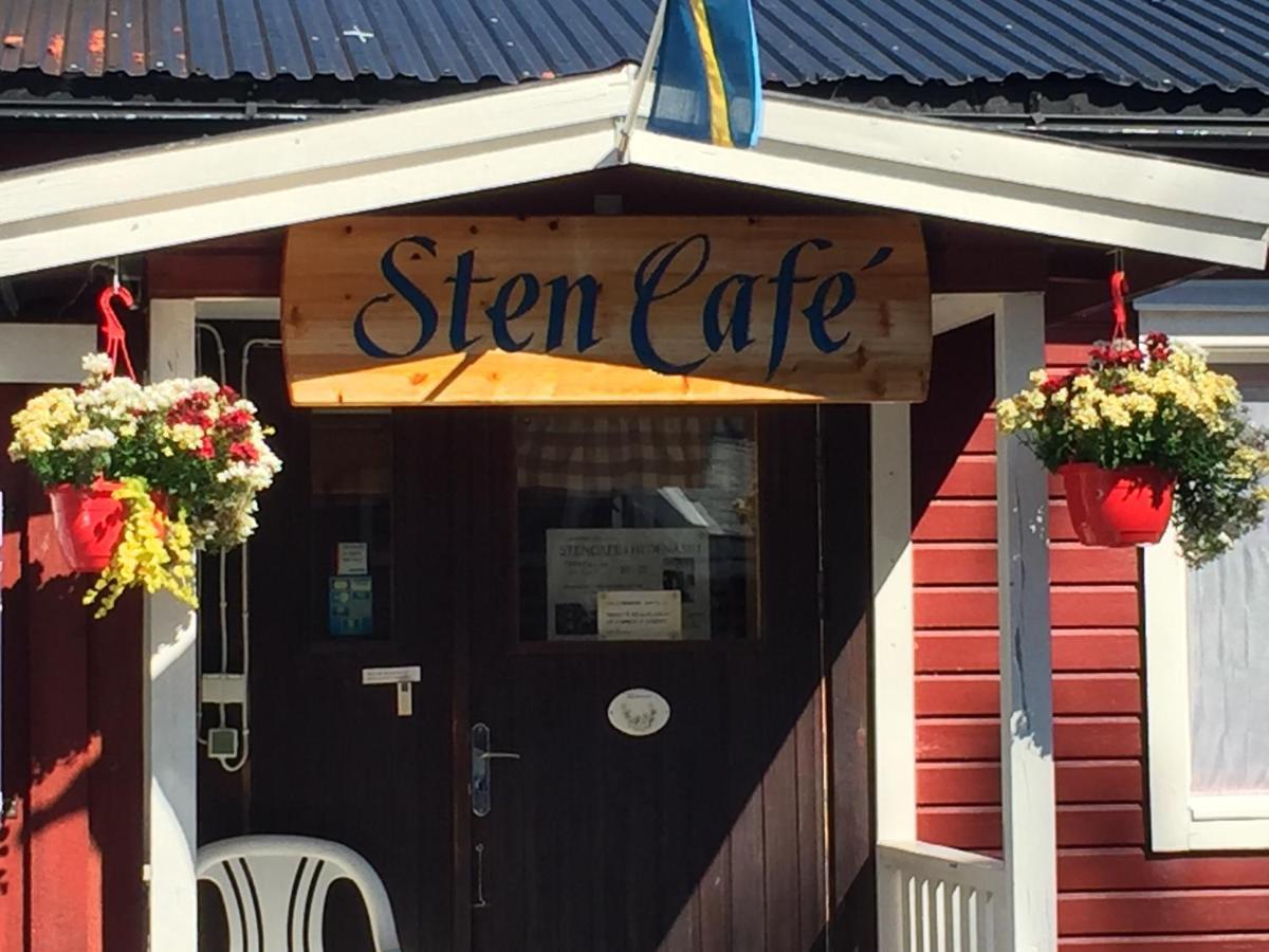 Stuga Vid Hedenaesets Stencafe Buitenkant foto