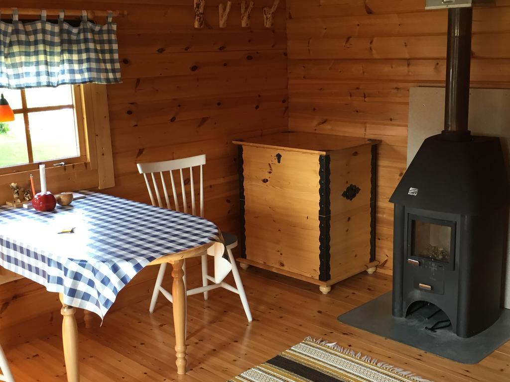 Stuga Vid Hedenaesets Stencafe Buitenkant foto
