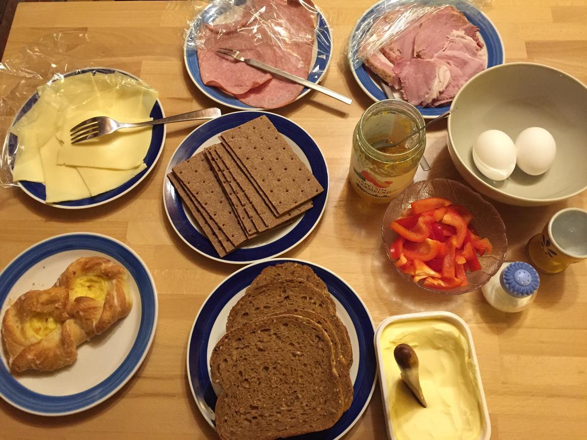 Stuga Vid Hedenaesets Stencafe Buitenkant foto